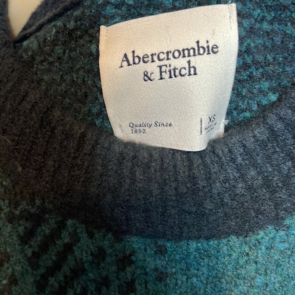 Abercrombie & Fitch Cozy Forrest Green and Black Plaid Crew Sweater Size XS - Picture 5 of 5